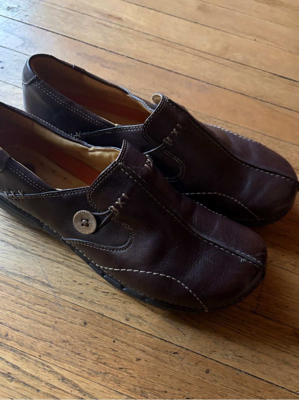 Clarks Women's Dark Brown Leather Slip-On Loafers